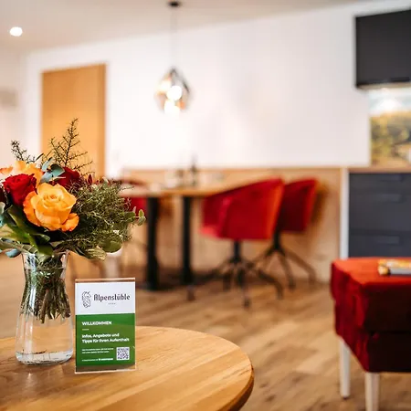 Πανσιόν Alpenstueble Mittelberg