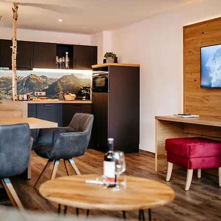 Gæstehus Alpenstueble 4*